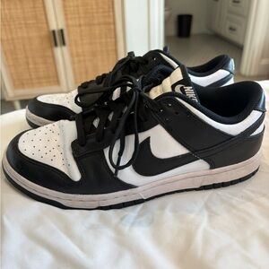 Women’s Nike dunks